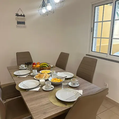 Moradia Vitoria * بورتو سانتو