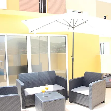 Moradia Vitoria بيت للعطل بورتو سانتو