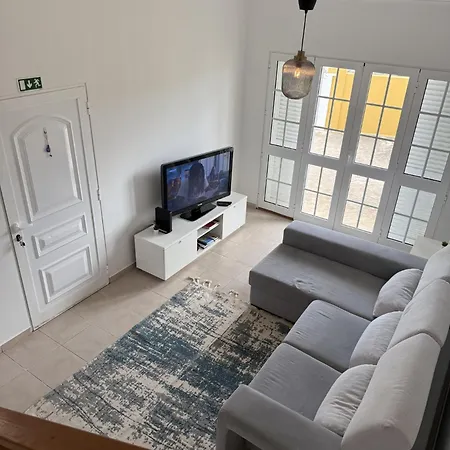 Moradia Vitoria بيت للعطل *