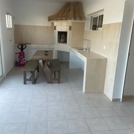 Moradia Vitoria Дом отдыха *